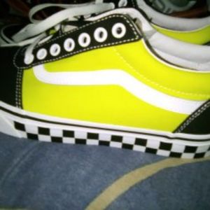 Vans Men 7.5 never worn